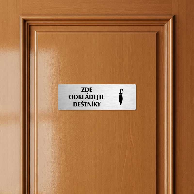 Zde odkládejte deštníky, 240x79mm, zlatá popiska 